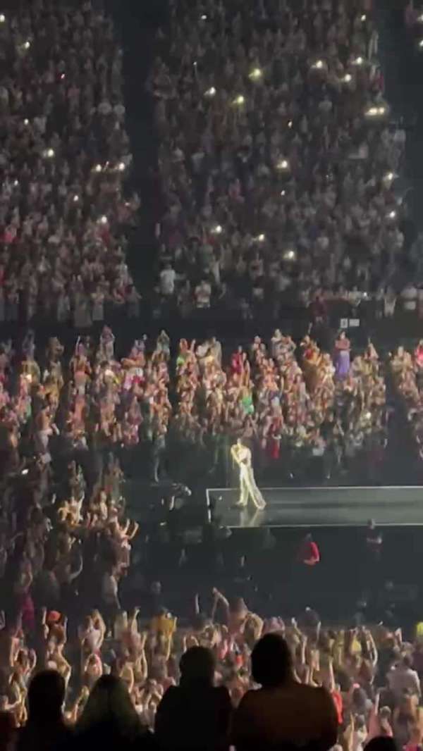 Accor Arena, section: Balcon F, row: 92, seat: 24