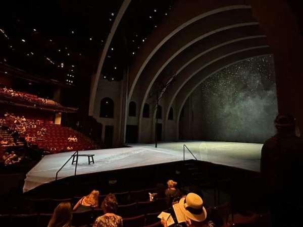 Vivian Beaumont Theater, section: Orchestra R, row: J, seat: 510
