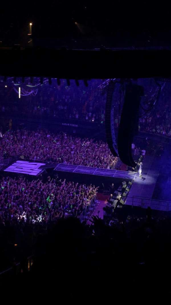 Kia Forum, section: 213, row: 21, seat: 1
