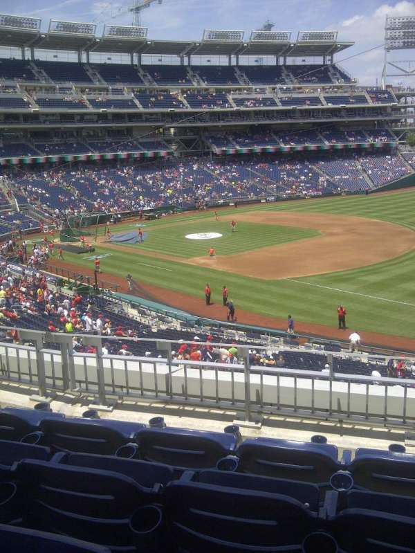 Nationals Park, section: 225, row: D, seat: 5
