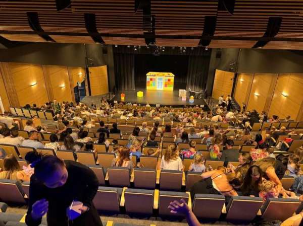Tony Sheumack Centre for Performing Arts, section: Upper Stalls, row: Y, seat: 18