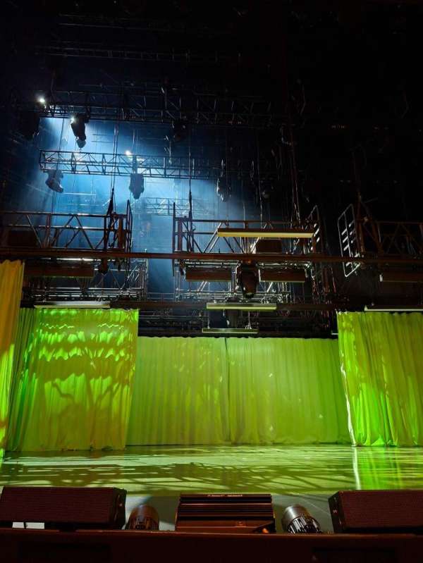 The Olivier Theatre at the National Theatre, section: Stalls, row: B, seat: 25