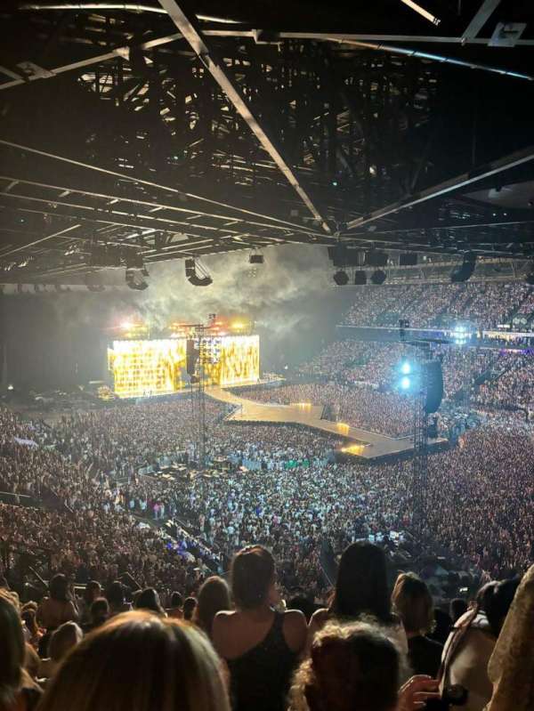 Paris La Défense Arena, section: 408, row: 54, seat: 2