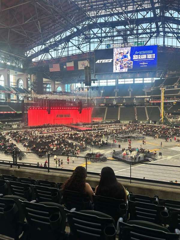 Globe Life Field, section: 108, row: 5, seat: 17
