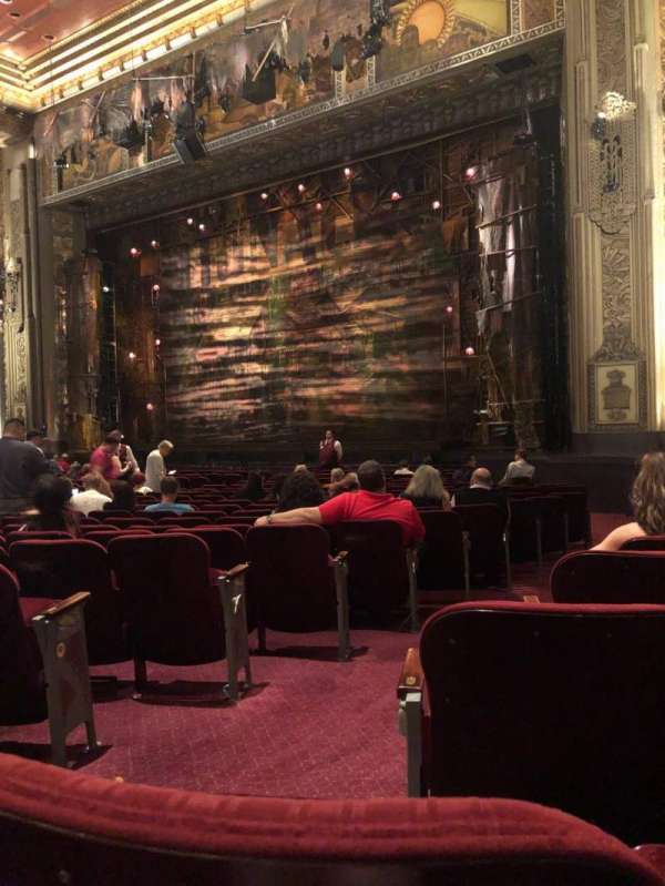 Hollywood Pantages Theatre, section: Orchestra R, row: U, seat: 4
