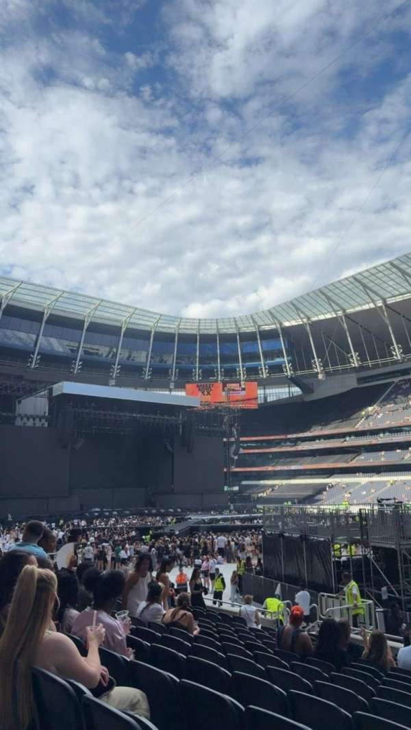 Tottenham Hotspur Stadium, section: 101, row: 13, seat: 9