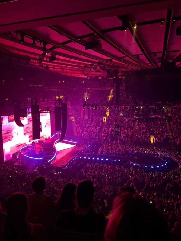 Madison Square Garden, section: 224, row: 6, seat: 4