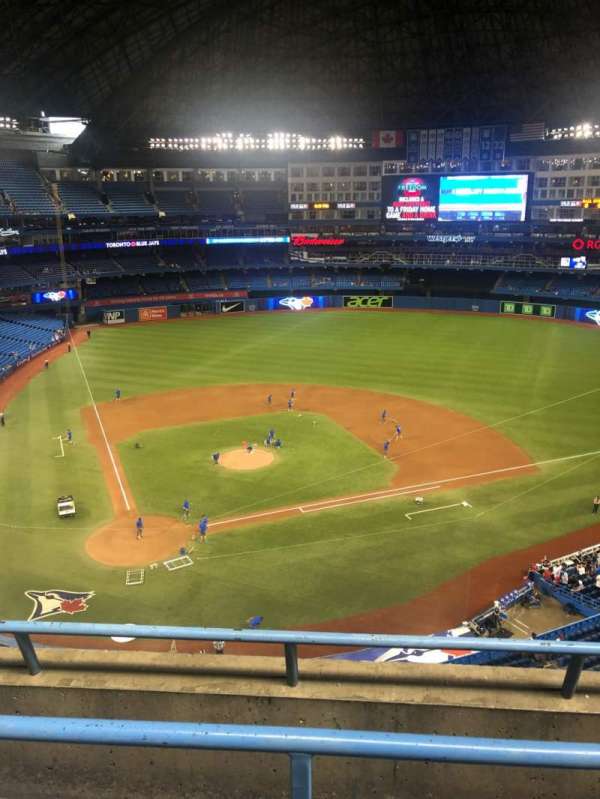 Rogers Centre, section: 521, row: 3, seat: 14