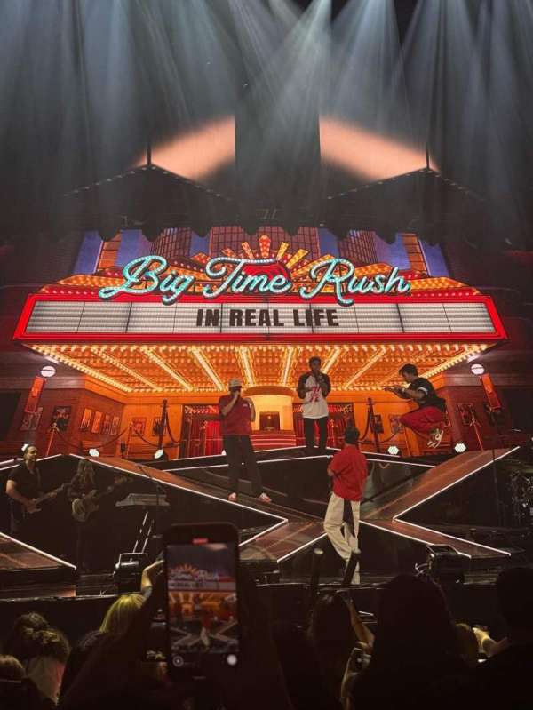 Intuit Dome, section: Floor B, row: 6, seat: 15