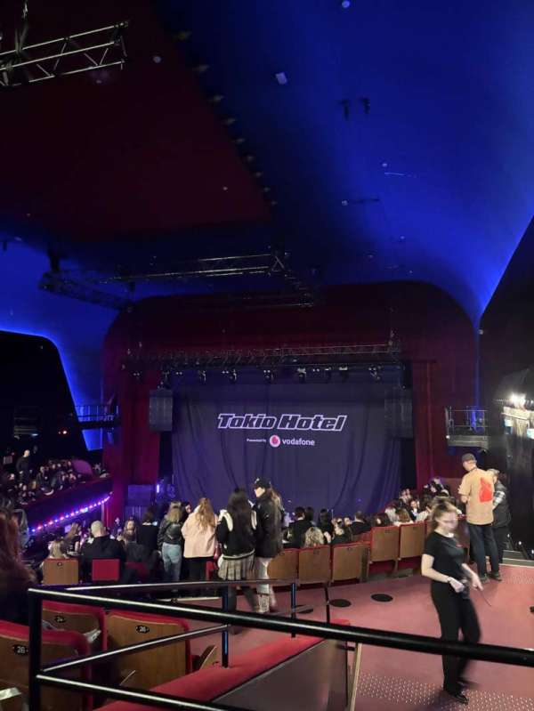 L'Olympia, section: Balcon, row: 14, seat: 30