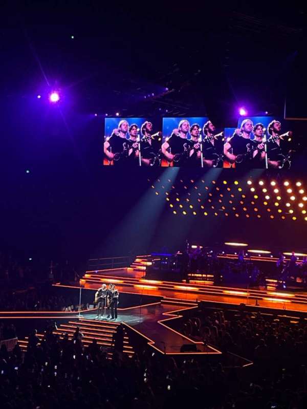 Centre Bell, section: 116, row: L, seat: 13