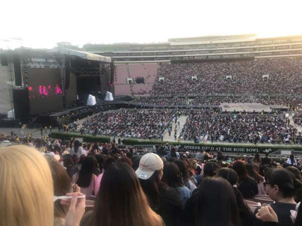 Rose Bowl, section: 4-H, row: 47, seat: 117