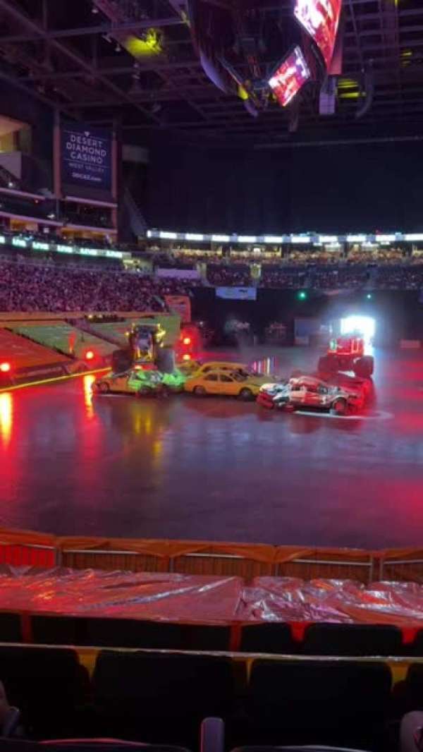 Desert Diamond Arena, section: 117, row: M, seat: 9