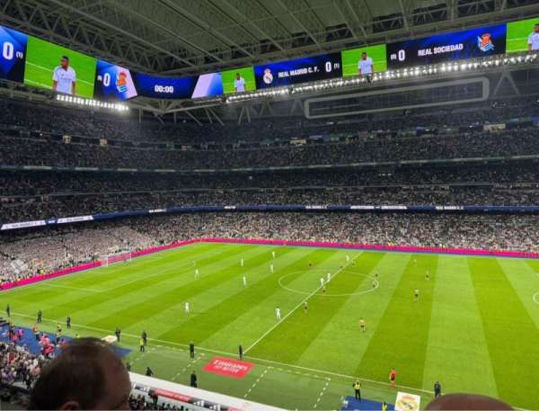 Santiago Bernabéu Stadium, section: 439, row: 2, seat: 27