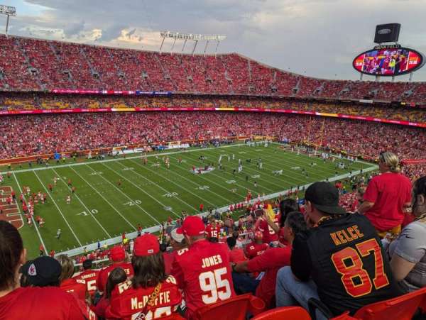 Arrowhead Stadium, section: 328, row: 10, seat: 14