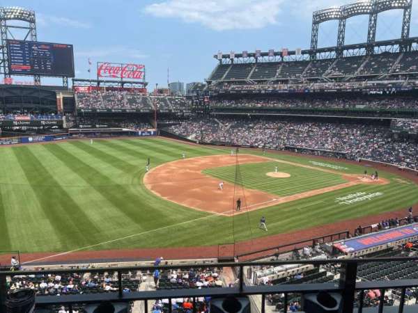 Citi Field, section: 330, row: 2, seat: 11