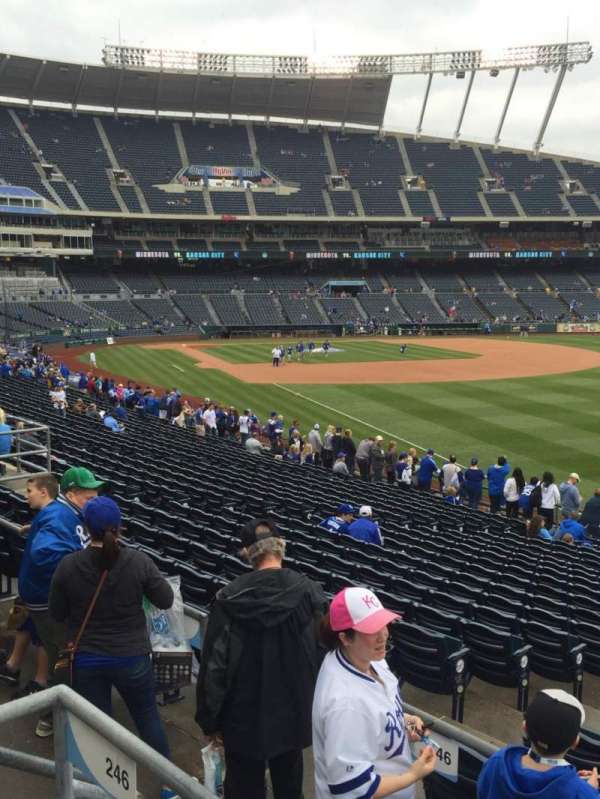 Kauffman Stadium, section: 246, row: BB, seat: 5