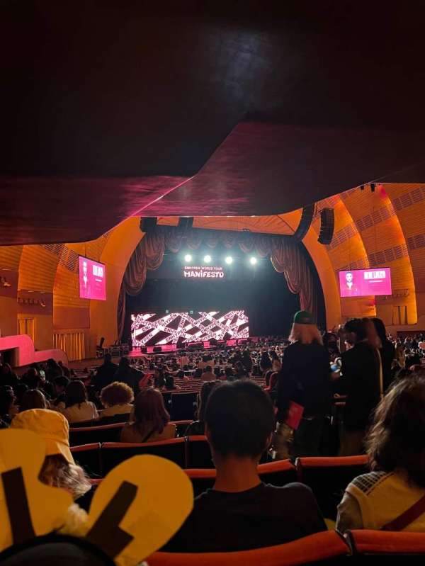 Radio City Music Hall, section: Orchestra 7, row: S, seat: 706