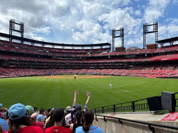Busch Stadium, section: 101, row: 11, seat: 20