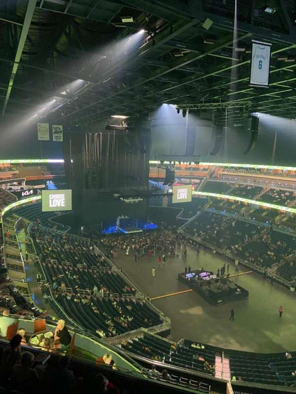 Kia Center, section: 220, row: 6, seat: 10