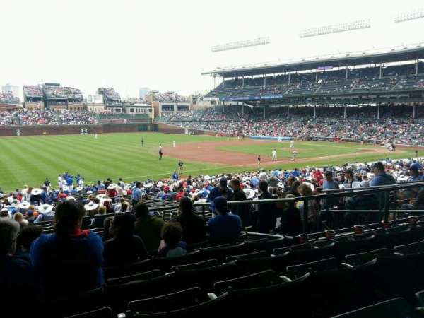 Wrigley Field, section: 207, row: 7, seat: 10