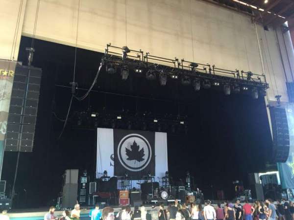 PNC Pavilion At Riverbend, section: 102, row: E, seat: 1