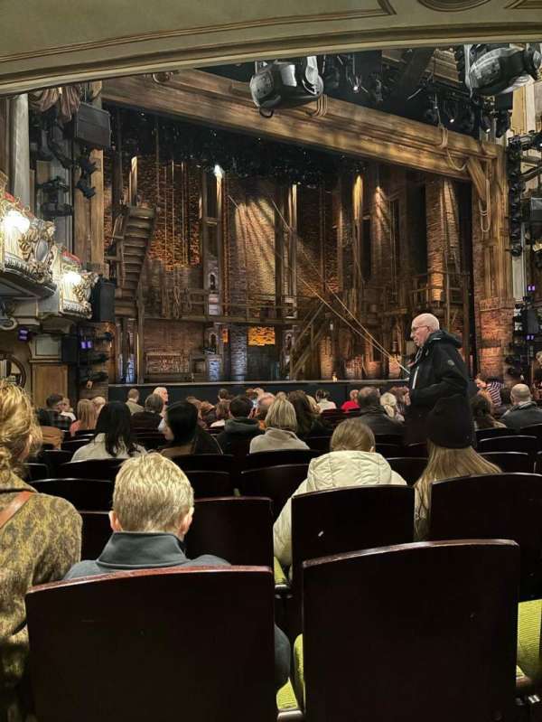 Victoria Palace Theatre, section: Stalls, row: O, seat: 39