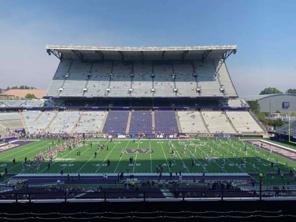 Husky Stadium, section: 206, row: 7, seat: 6