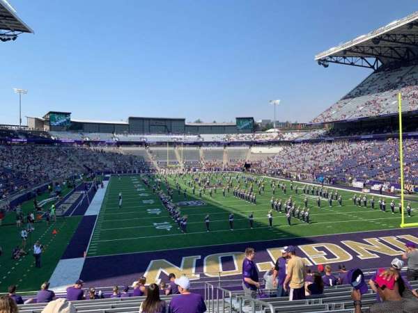 Husky Stadium, section: 139, row: 14, seat: 1