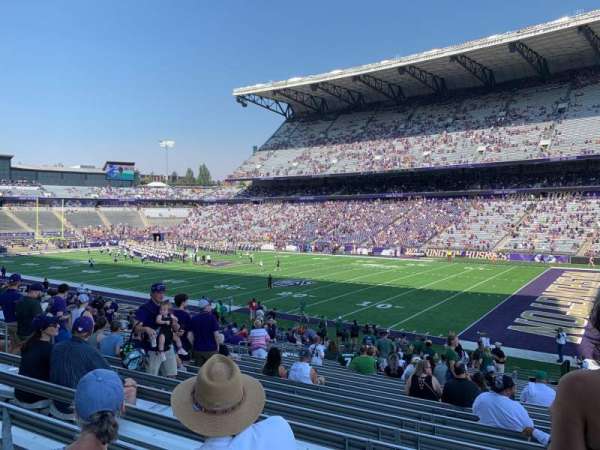 Husky Stadium, section: 102, row: 26, seat: 10