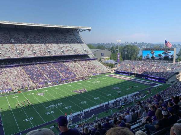 Husky Stadium, section: 309, row: 9, seat: 22