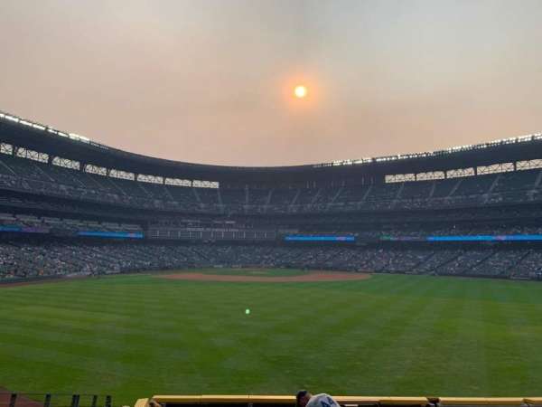 T-Mobile Park, section: 104, row: 33, seat: 3