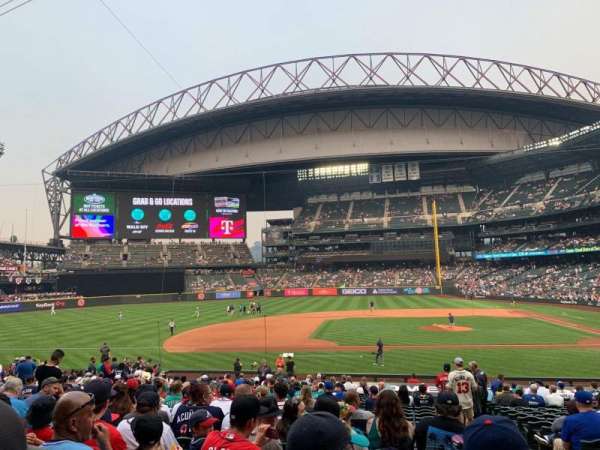 T-Mobile Park, section: 138, row: 28, seat: 8