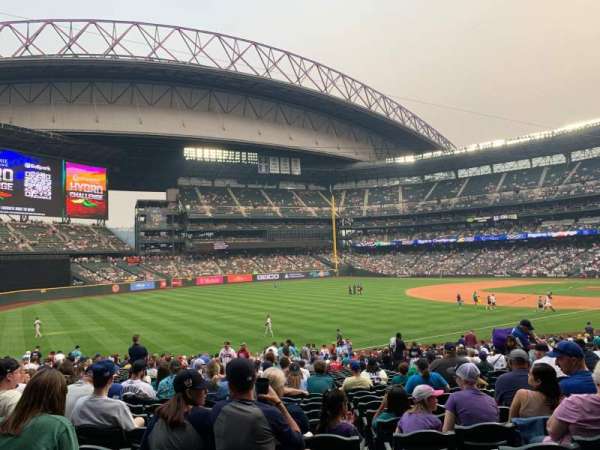 T-Mobile Park, section: 147, row: 32, seat: 5