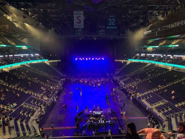 Climate Pledge Arena, section: 121, row: J, seat: 6