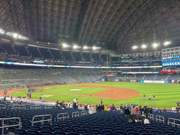 Rogers Centre, section: 115, row: 32, seat: 9
