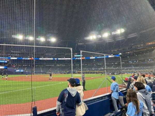 Rogers Centre, section: 136, row: 4, seat: 9