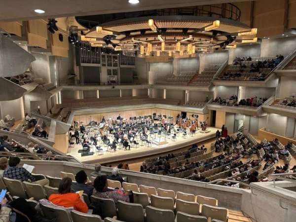 Roy Thomson Hall, section: L6, row: G, seat: 13