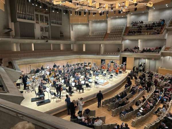 Roy Thomson Hall, section: L5, row: B, seat: 11