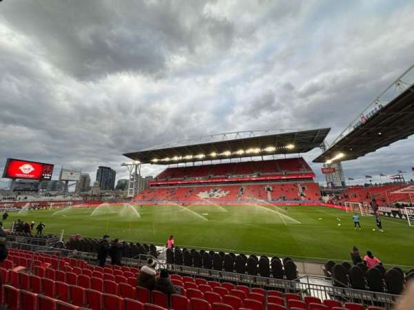 BMO Field, section: 121, row: 9, seat: 15