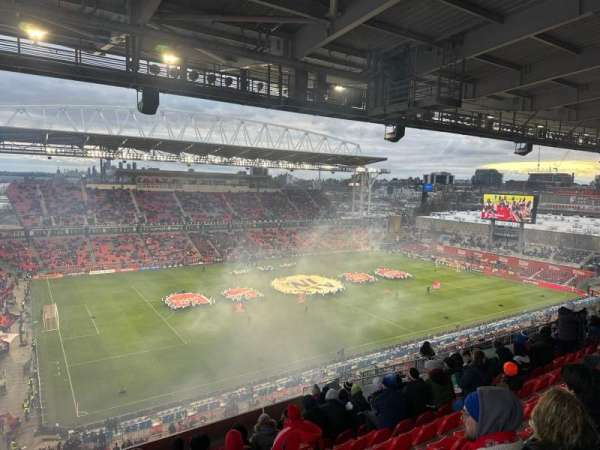BMO Field, section: 210, row: 17, seat: 27