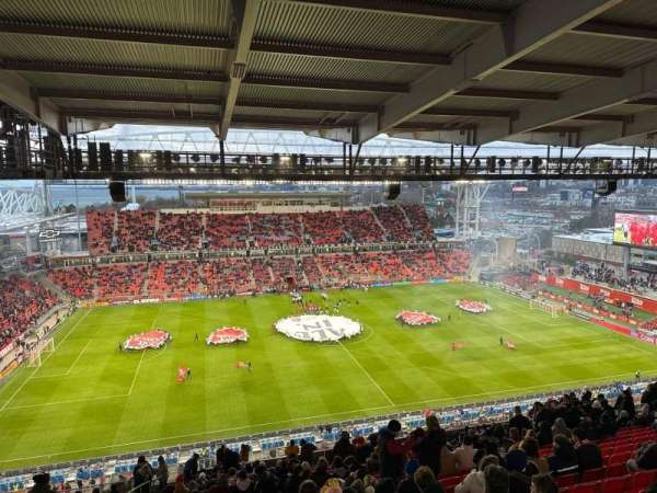 BMO Field, section: 208, row: 26, seat: 28