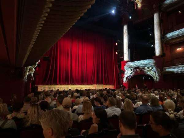 Theater des Westens, section: Parkett, row: 16, seat: L16