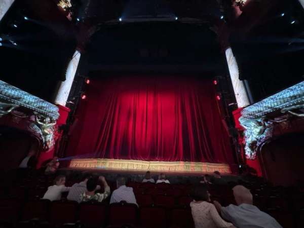 Theater des Westens, section: Parkett, row: 9, seat: L1