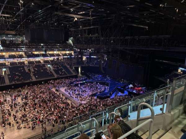 Uber Arena, section: 417, row: 8, seat: 11
