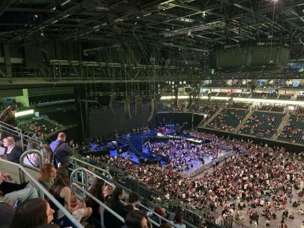 Uber Arena, section: 405, row: 6, seat: 7