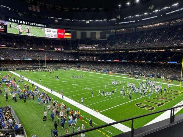 Caesars Superdome, section: 207, row: 3, seat: 18