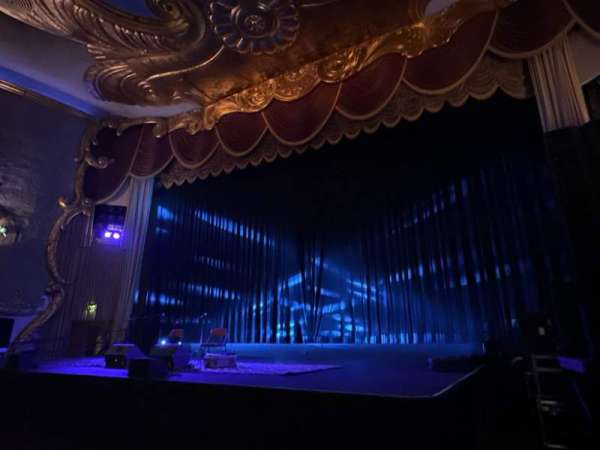 Crest Theatre, section: Lower level right, row: D, seat: 8