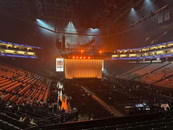 Golden 1 Center, section: 115, row: M, seat: 9