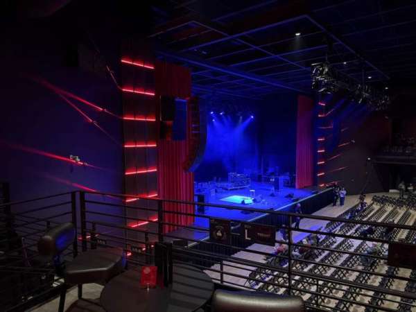 Vibrant Music Hall, section: Box, row: L